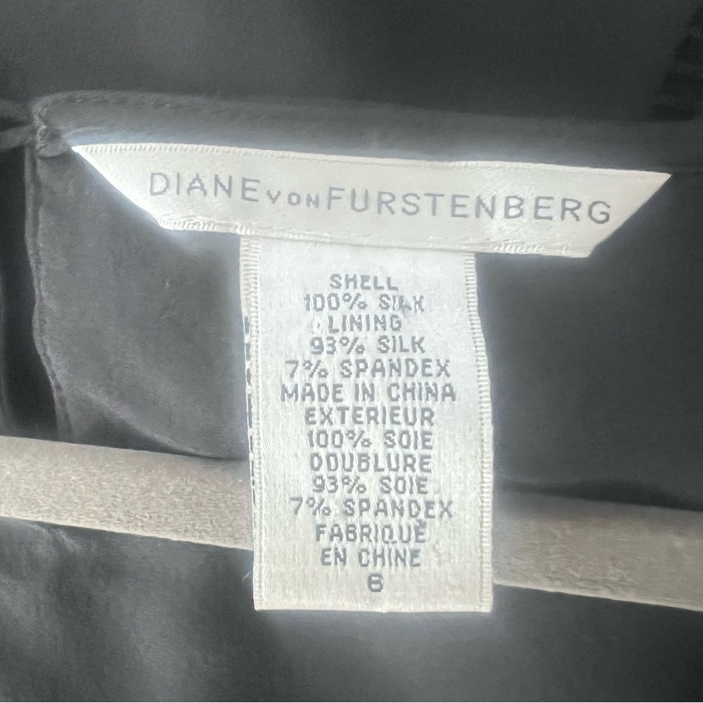 Diane Von Furstenberg %100 Silk Blouse‎ Top Size 6 - Picture 9 of 9